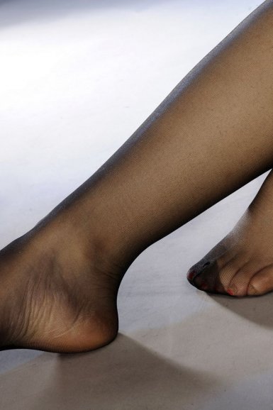 吃苹果嚼“核”容易中毒!?【hth官方网页入口】(图1) hth官方网页入口